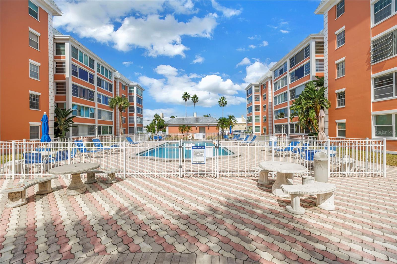 CROSSWINDS COLONY ONE CONDO - Residential