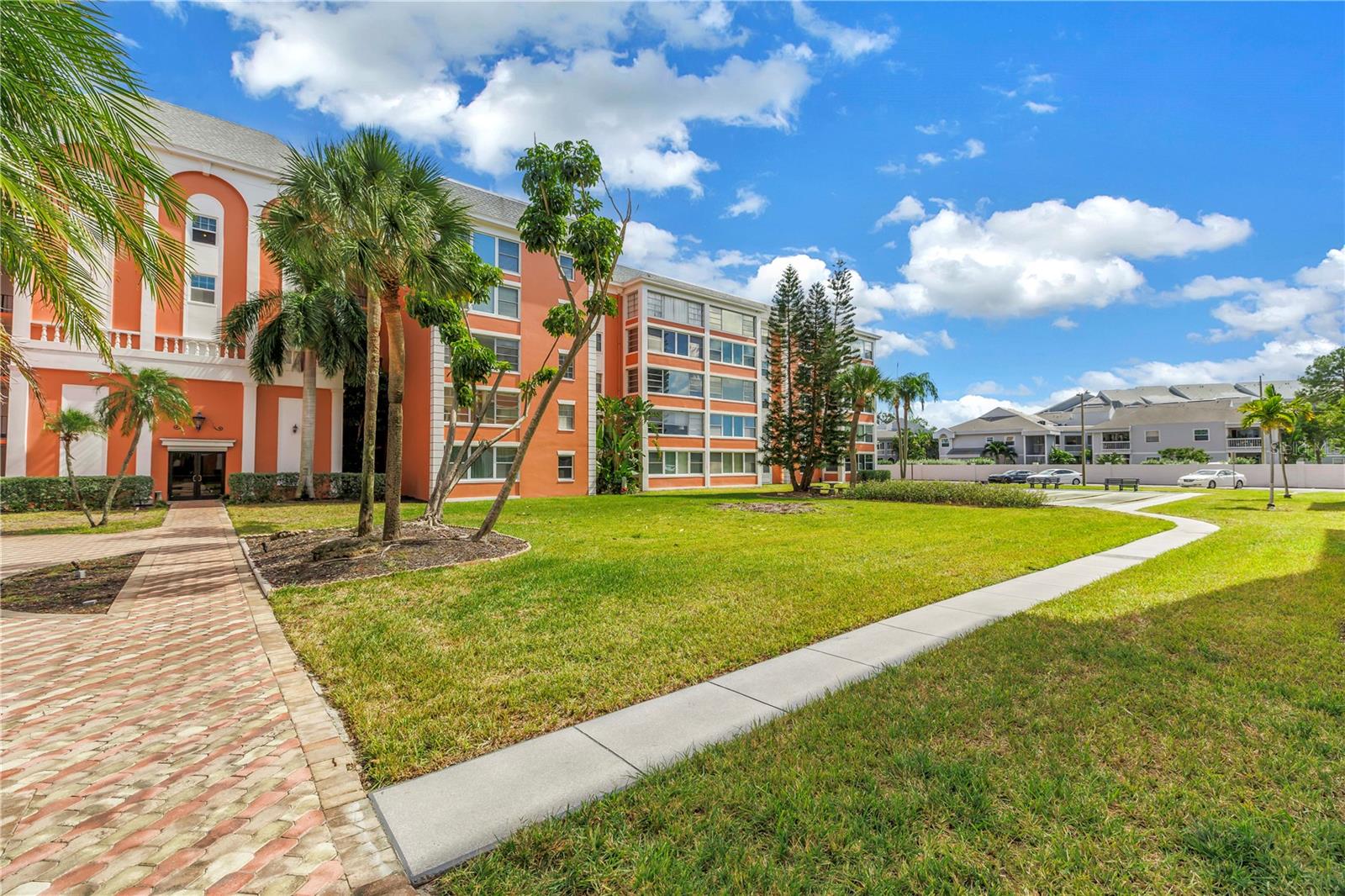 CROSSWINDS COLONY ONE CONDO - Residential