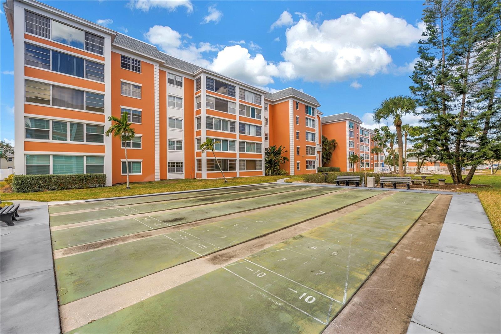 CROSSWINDS COLONY ONE CONDO - Residential