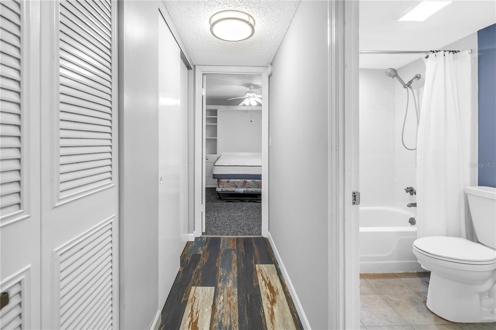 CROSSWINDS COLONY ONE CONDO - Residential
