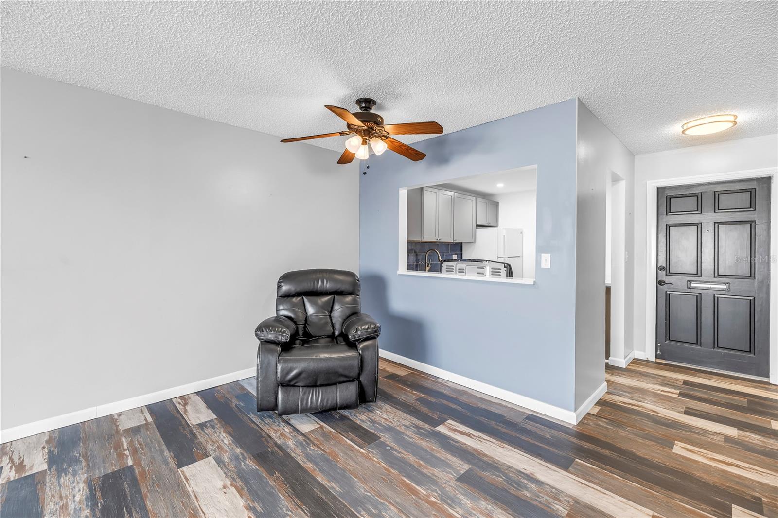 CROSSWINDS COLONY ONE CONDO - Residential