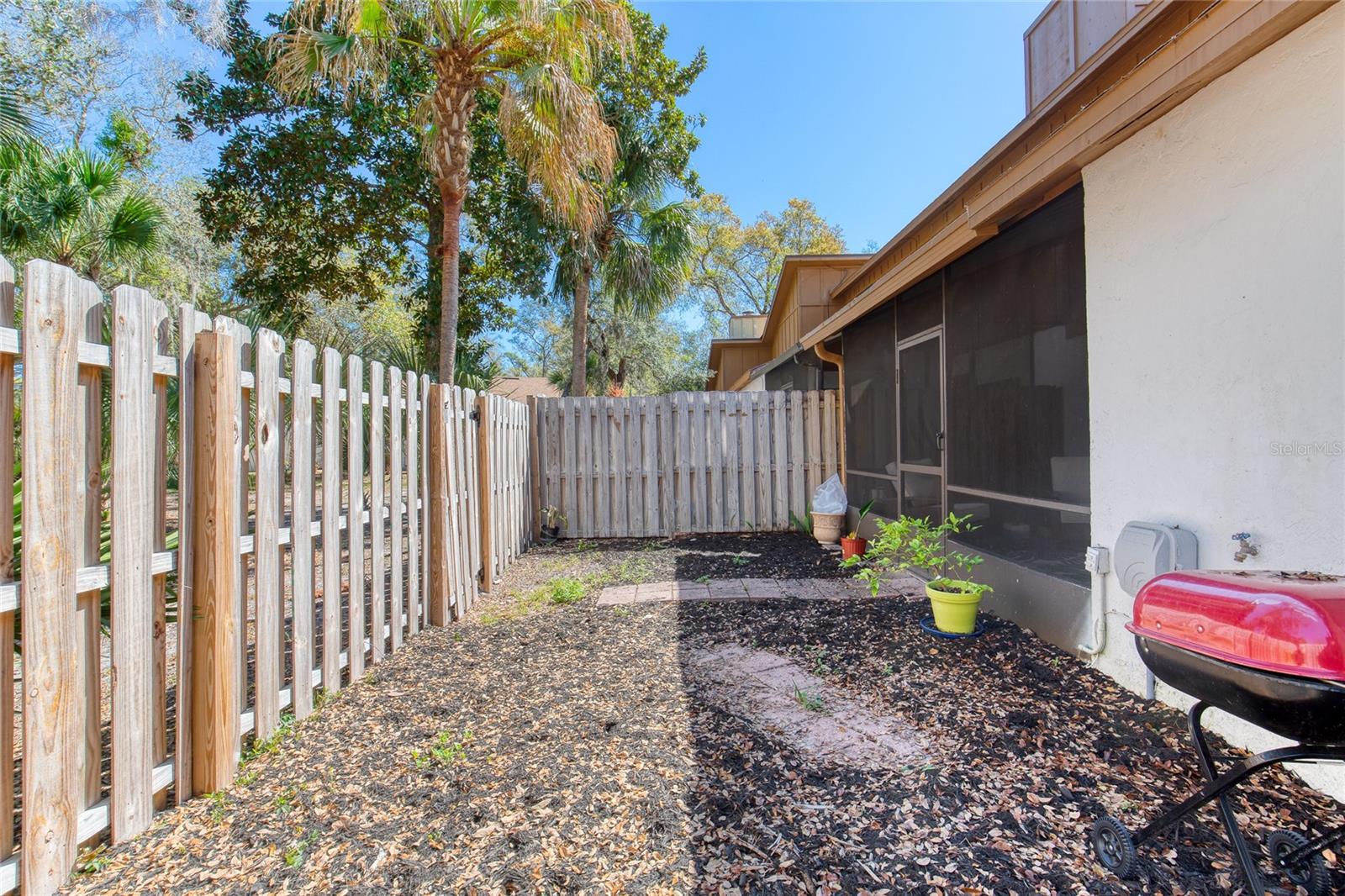 ARROWHEAD VILLAGE REP - Residential