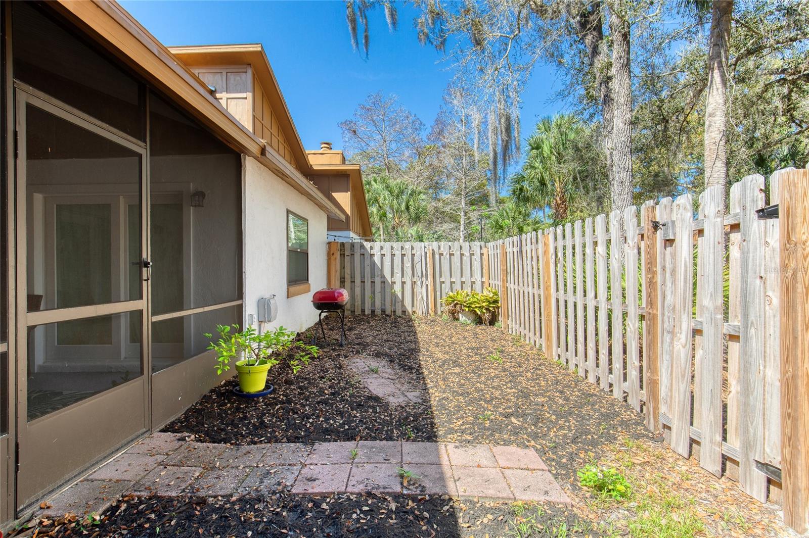 ARROWHEAD VILLAGE REP - Residential