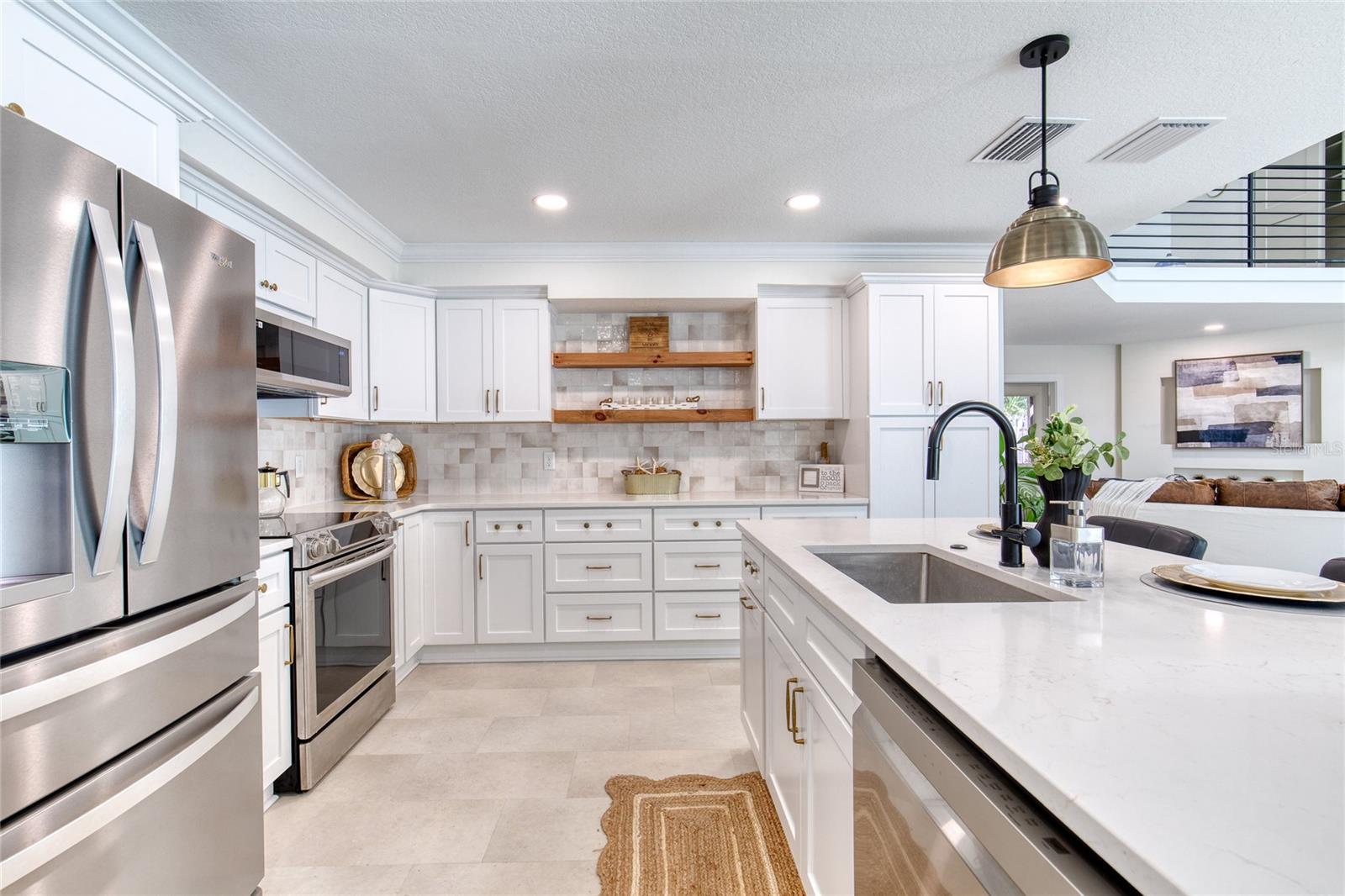 ARROWHEAD VILLAGE REP - Residential