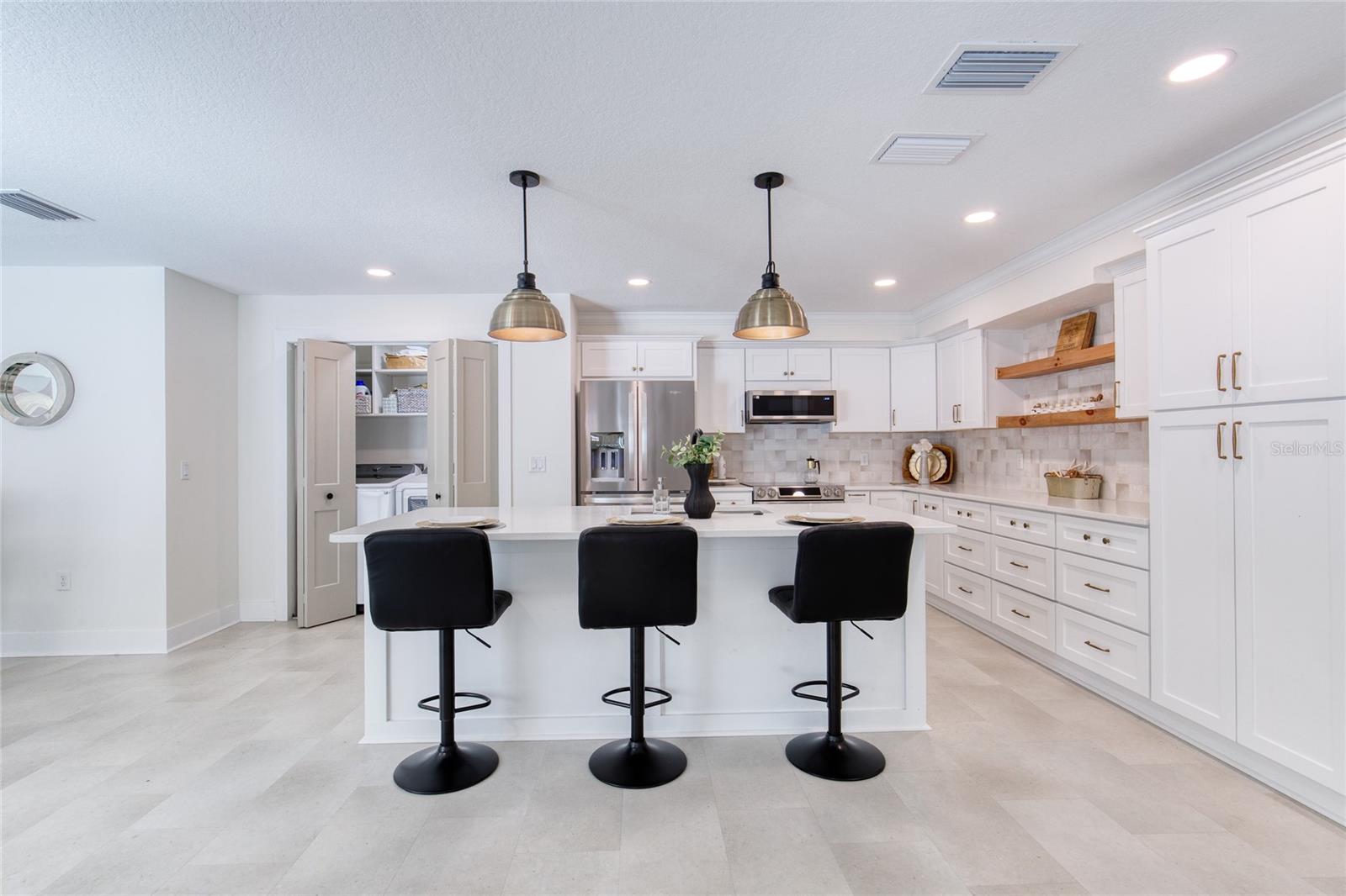 ARROWHEAD VILLAGE REP - Residential