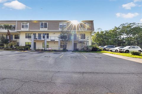 5916 VILLAGE CIRCLE 5916 ORLANDO FL 32822