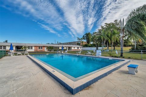 A home in SEMINOLE