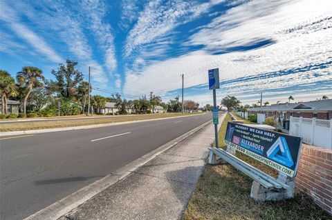 A home in SEMINOLE