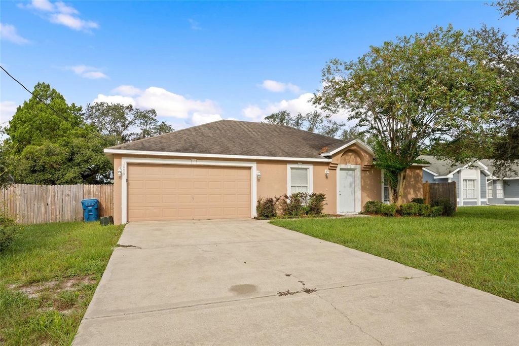 Photo of 1009 Stratton Avenue, Spring Hill, FL 34609 (MLS # TB8428746)