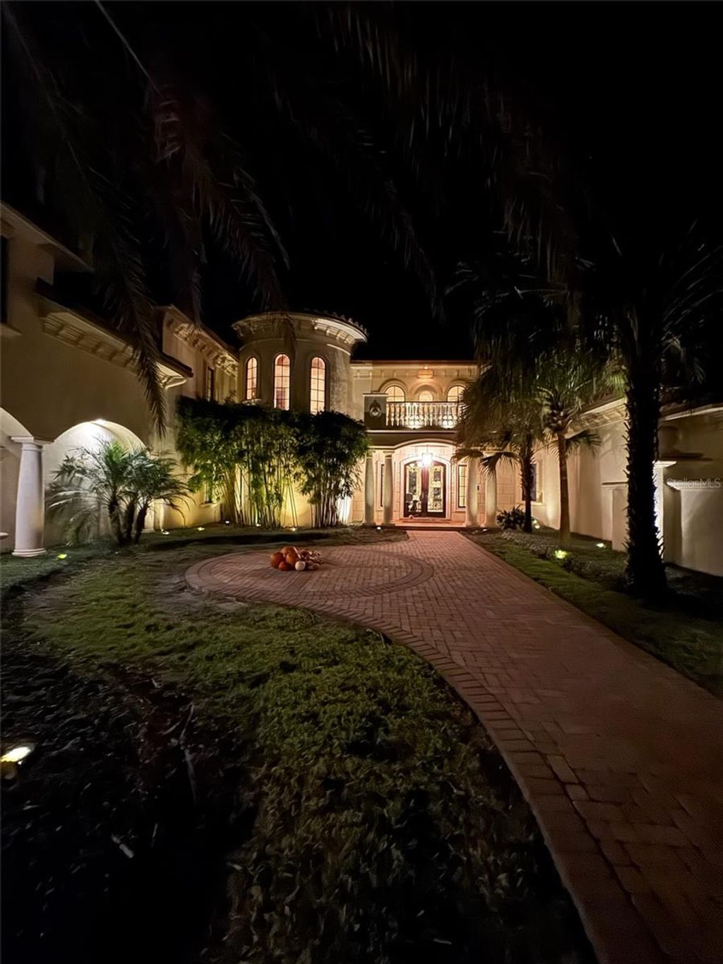 Photo of 10803 SW 27th Avenue, Gainesville, FL 32608 (MLS # GC535728)