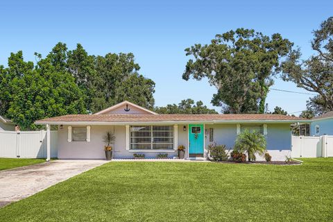 4311 2ND AVENUE E BRADENTON FL 34208