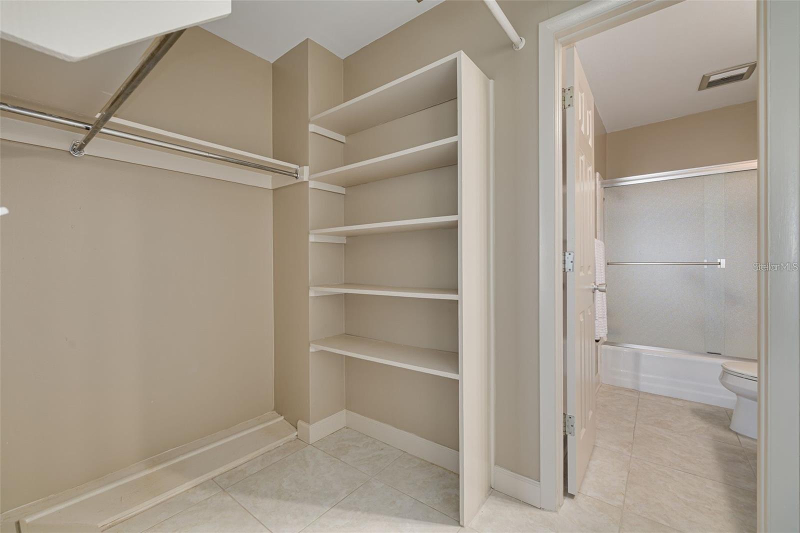 HARBOR VIEW MANOR CONDO - Residential