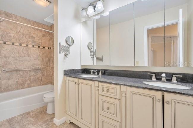 TRIPLET LAKE SHORES ADD REP OF BLK D - Residential