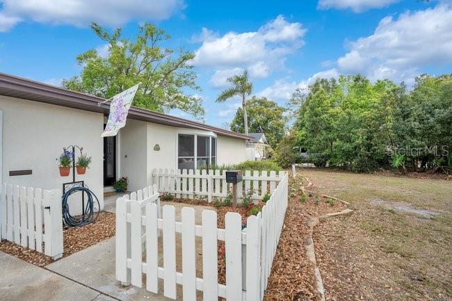 TRIPLET LAKE SHORES ADD REP OF BLK D - Residential