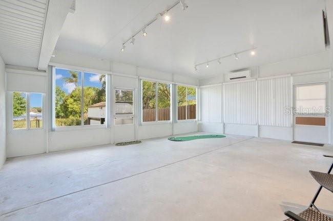 TRIPLET LAKE SHORES ADD REP OF BLK D - Residential