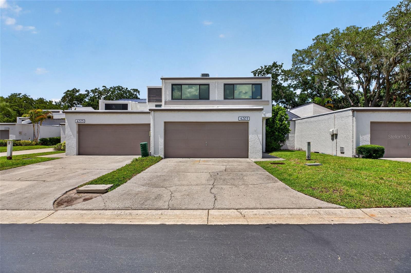 CARROLLWOOD VILLAGE FAIRWAY TO - Residential