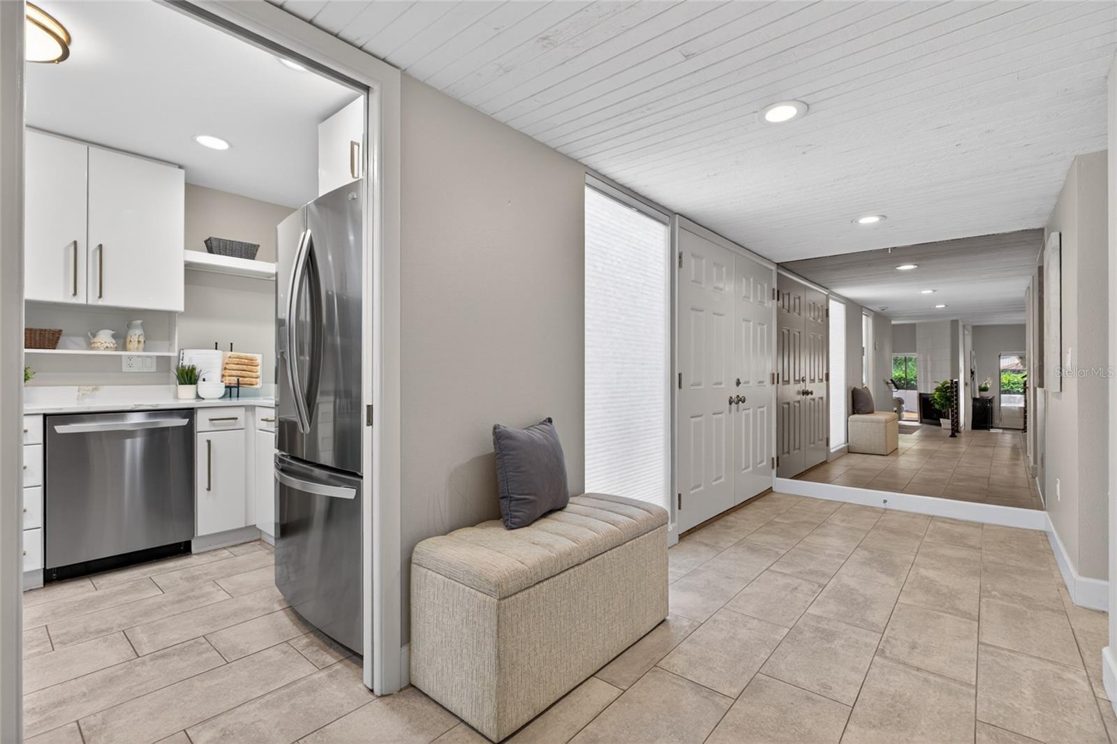 CARROLLWOOD VILLAGE FAIRWAY TO - Residential