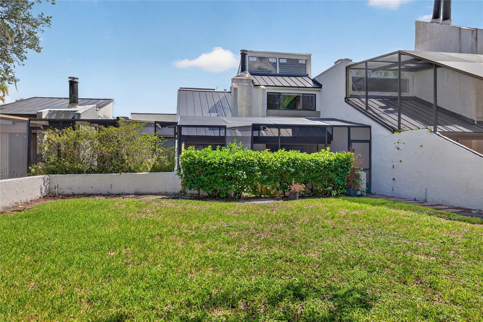 CARROLLWOOD VILLAGE FAIRWAY TO - Residential