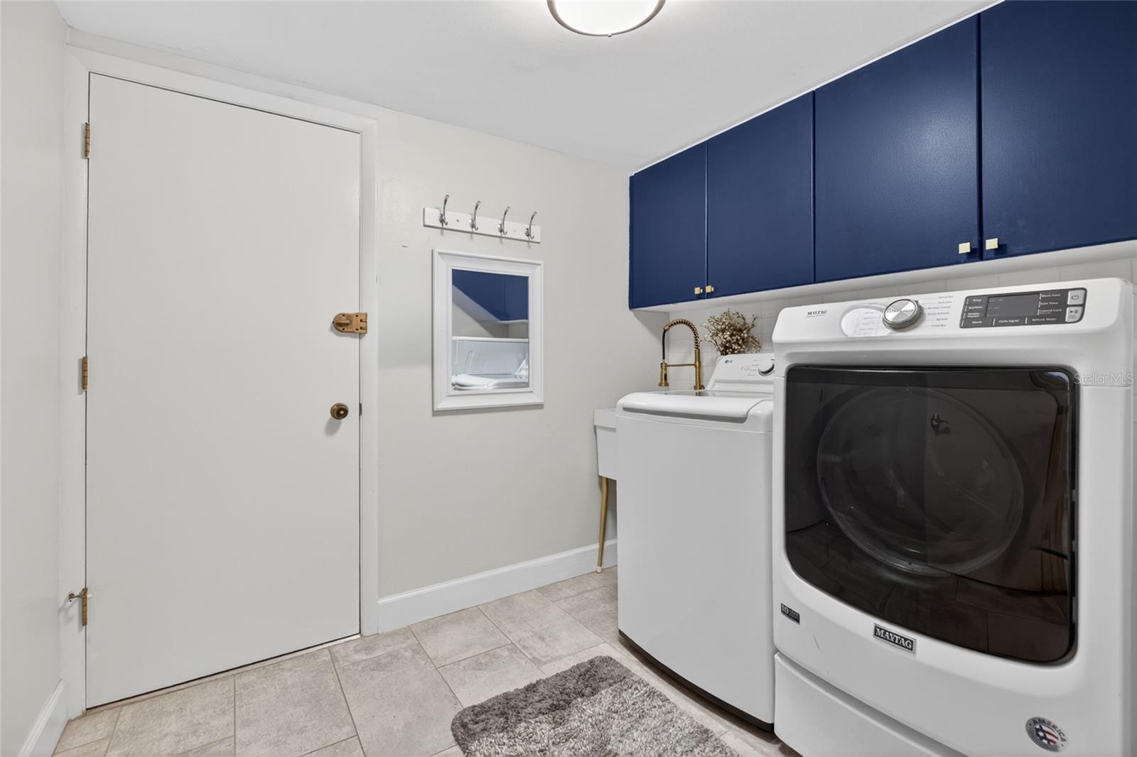 CARROLLWOOD VILLAGE FAIRWAY TO - Residential