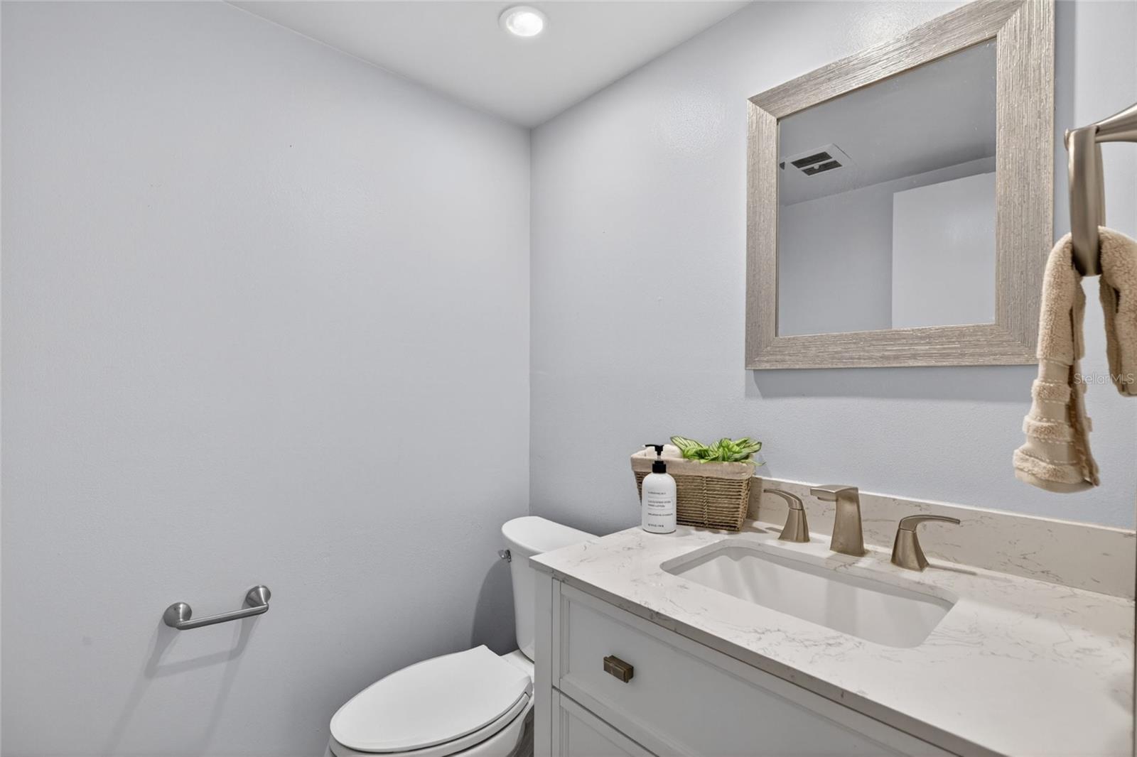 CARROLLWOOD VILLAGE FAIRWAY TO - Residential