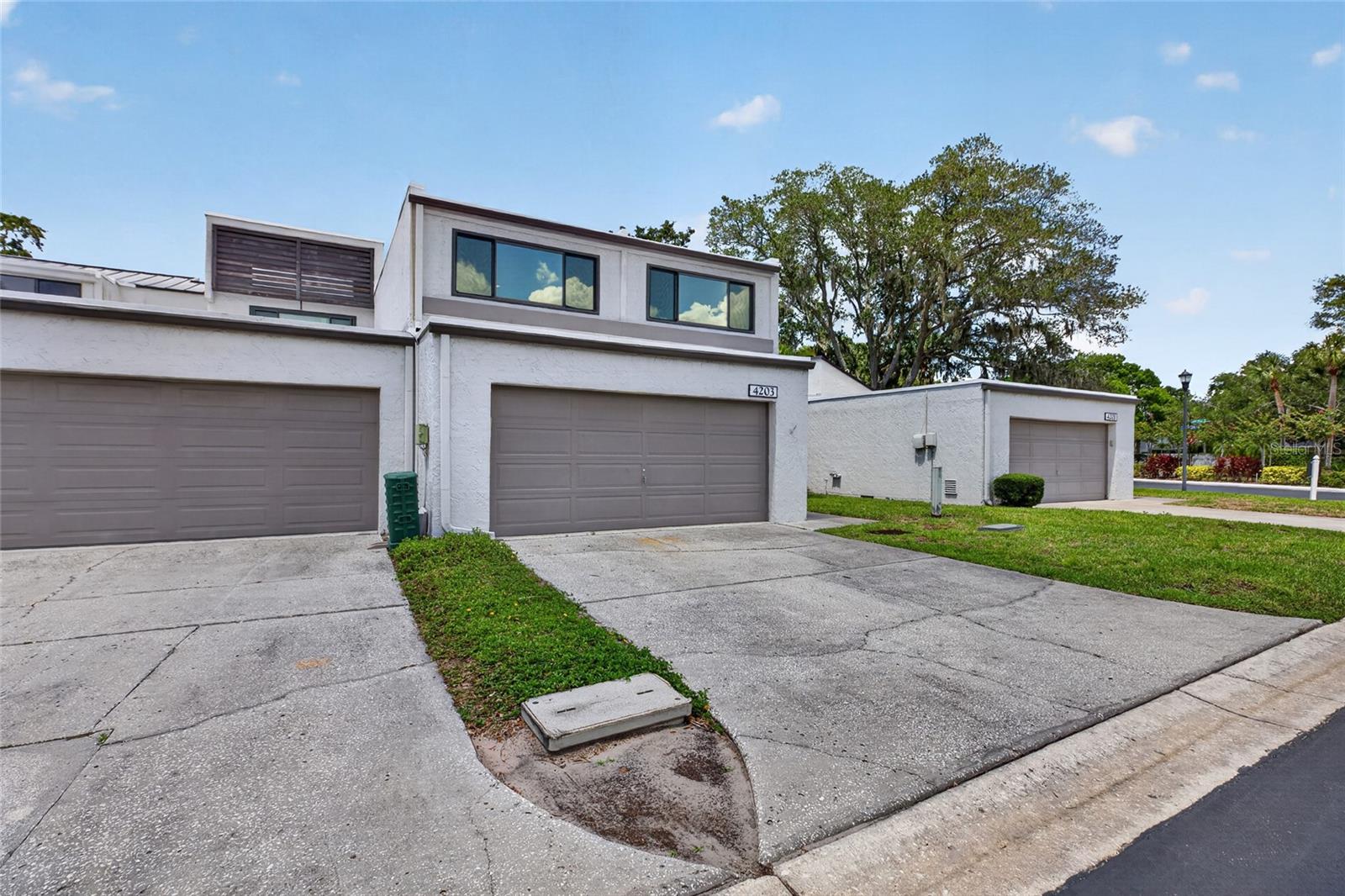 CARROLLWOOD VILLAGE FAIRWAY TO - Residential