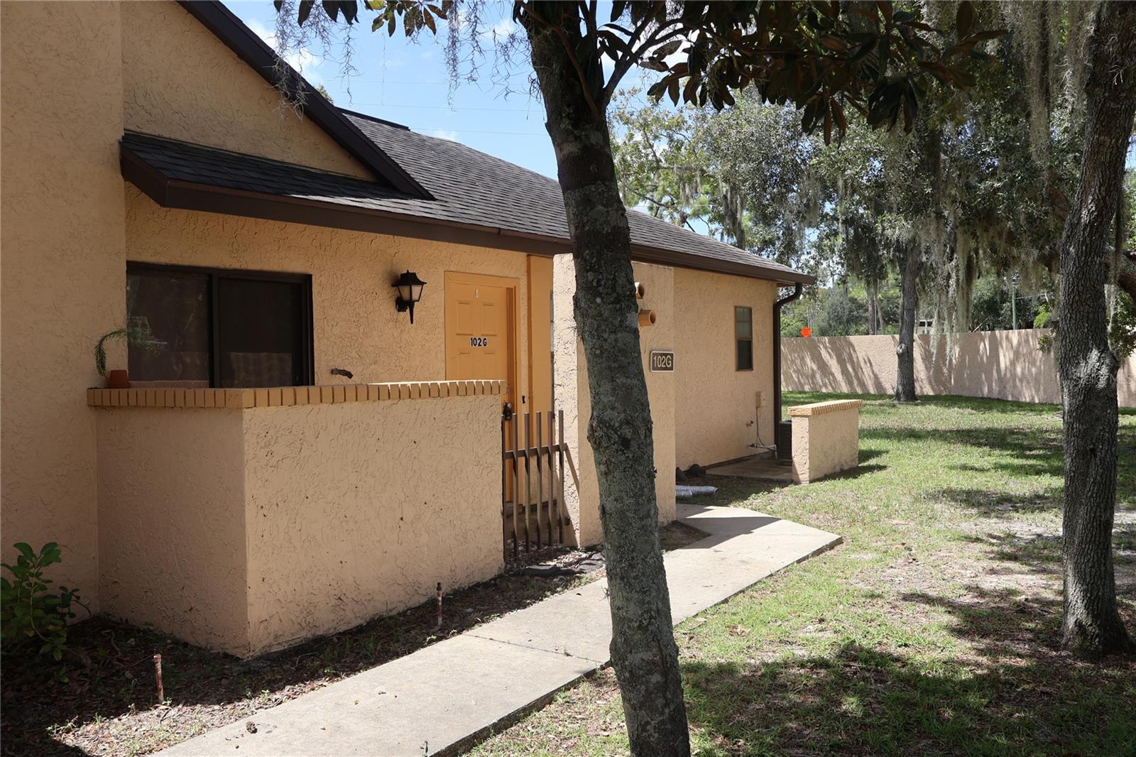 View OCALA, FL 34472 condo