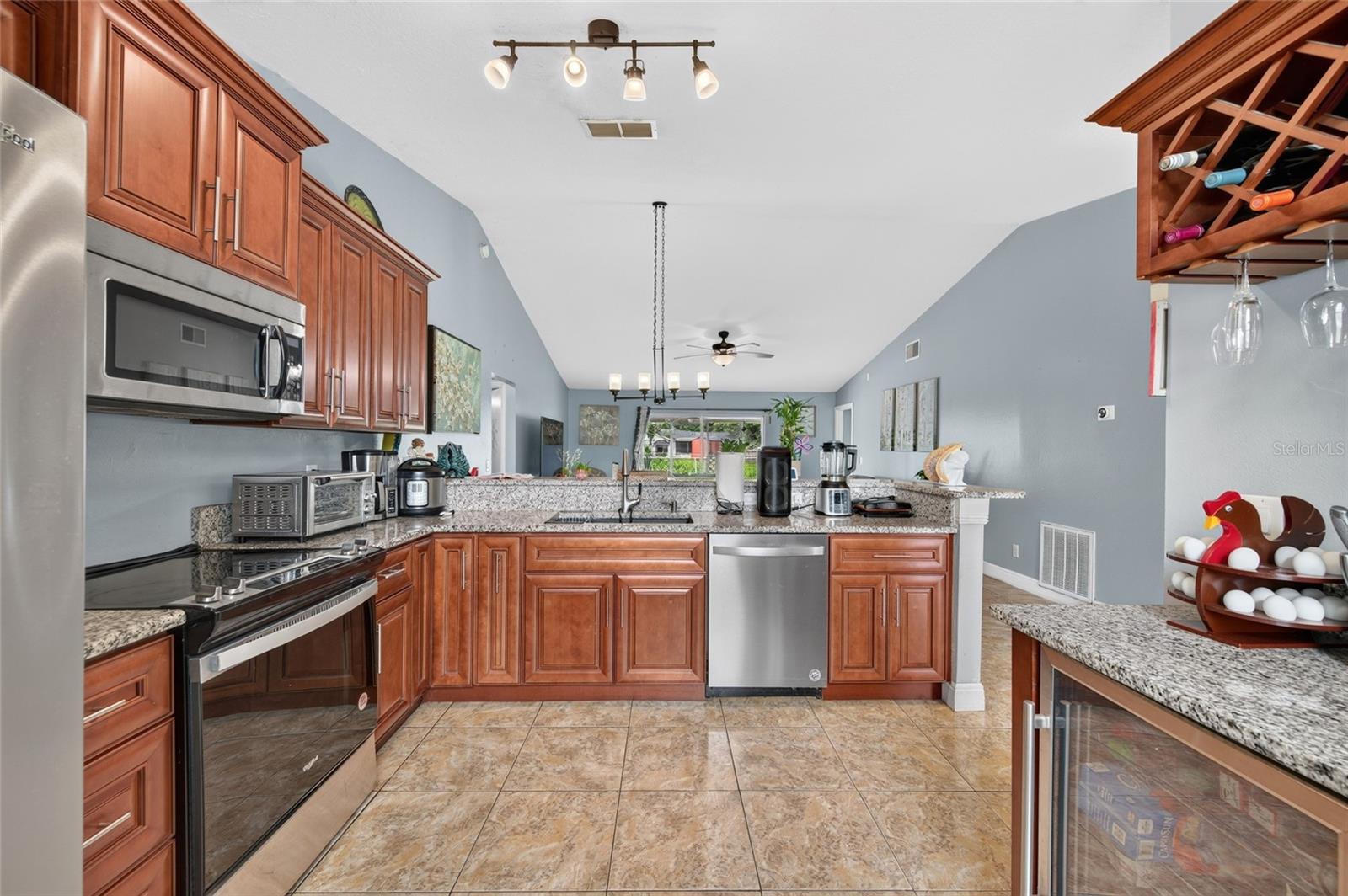7825 SAPPHIRE LANE