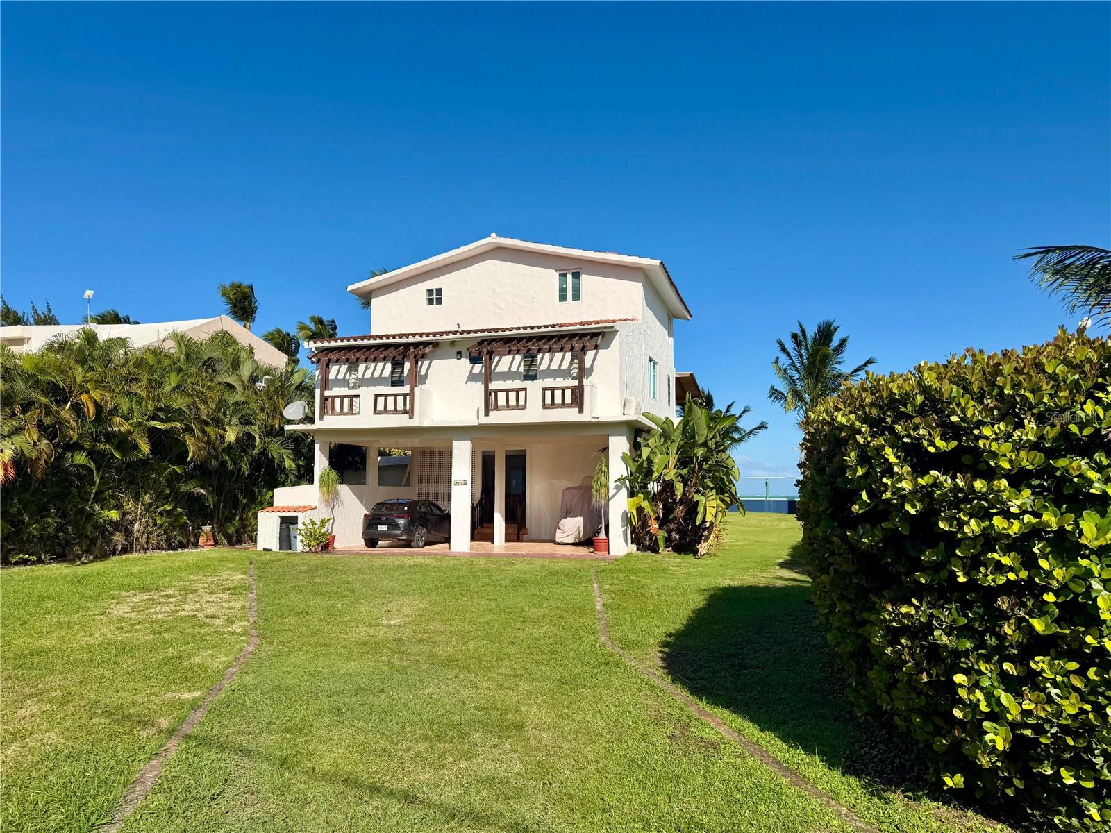 LAS PICUAS - Residential