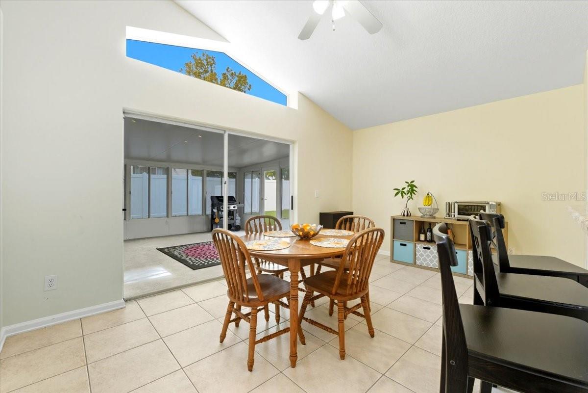 WESTON HILLS SUB - Residential