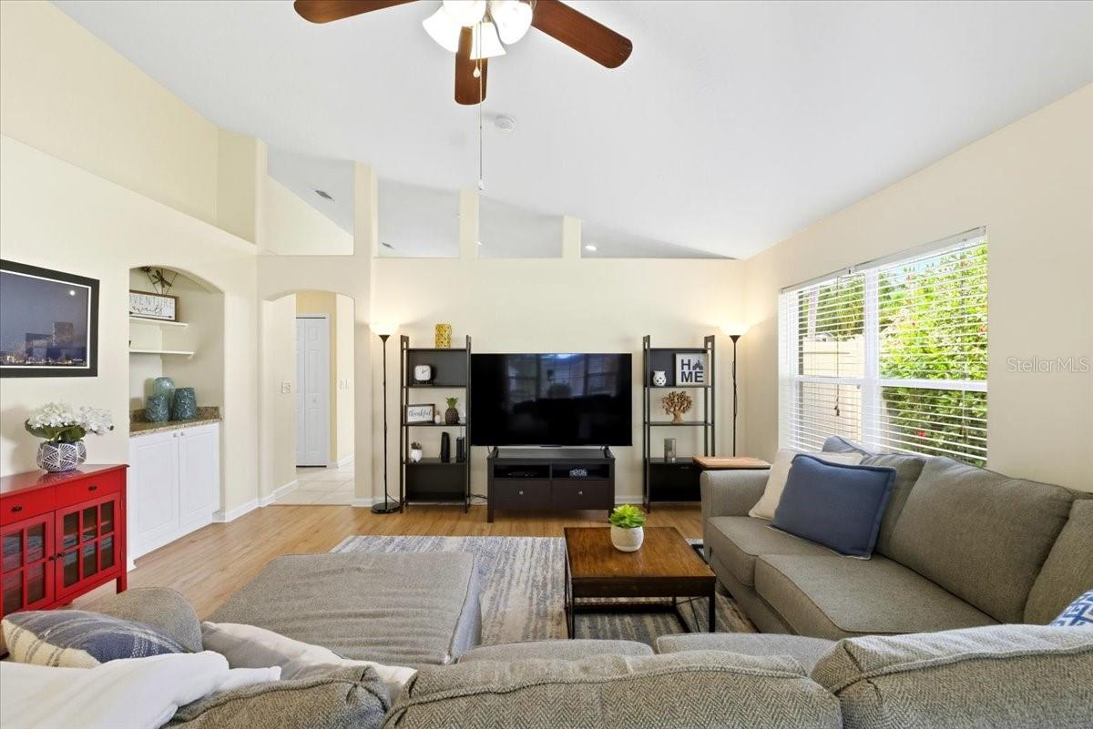 WESTON HILLS SUB - Residential
