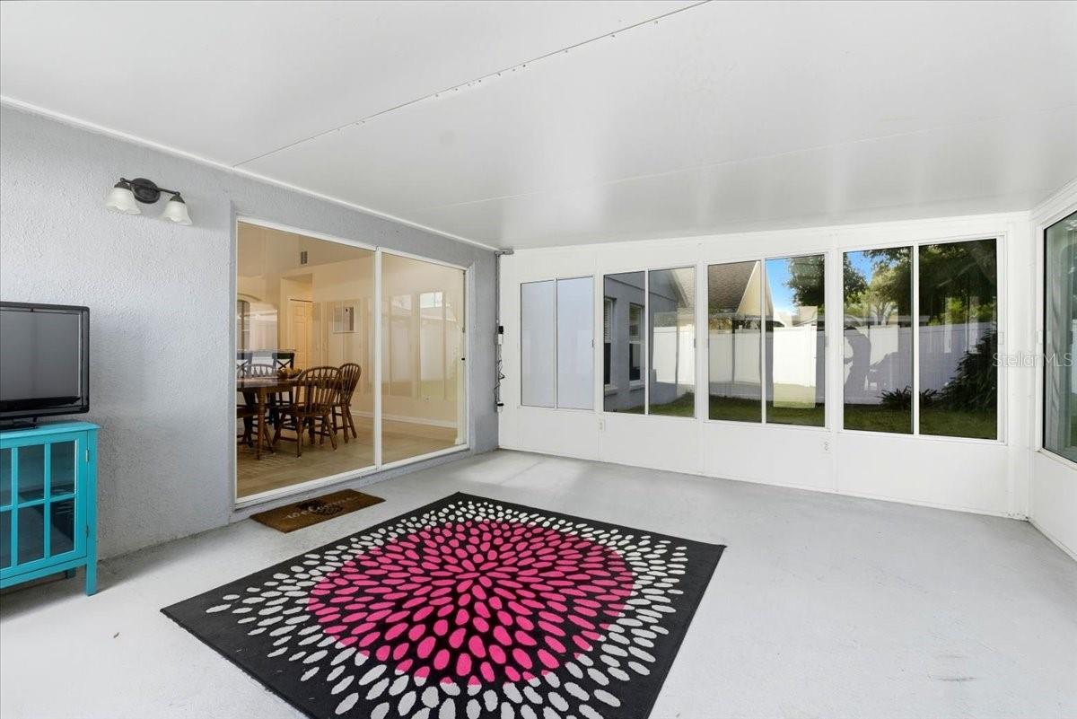 WESTON HILLS SUB - Residential