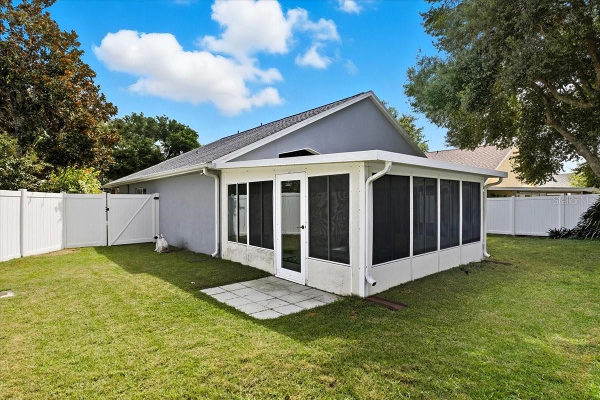 WESTON HILLS SUB - Residential