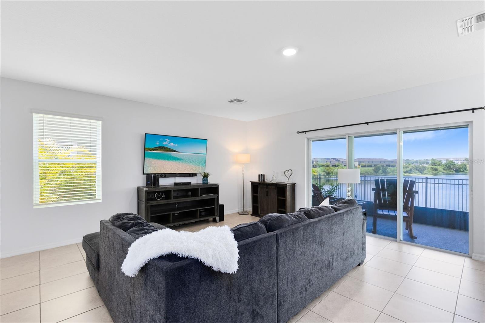 440 ARBOR LAKES DRIVE