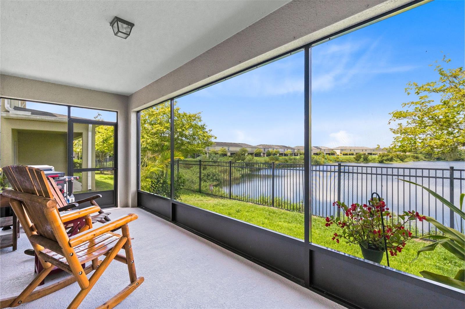 440 ARBOR LAKES DRIVE