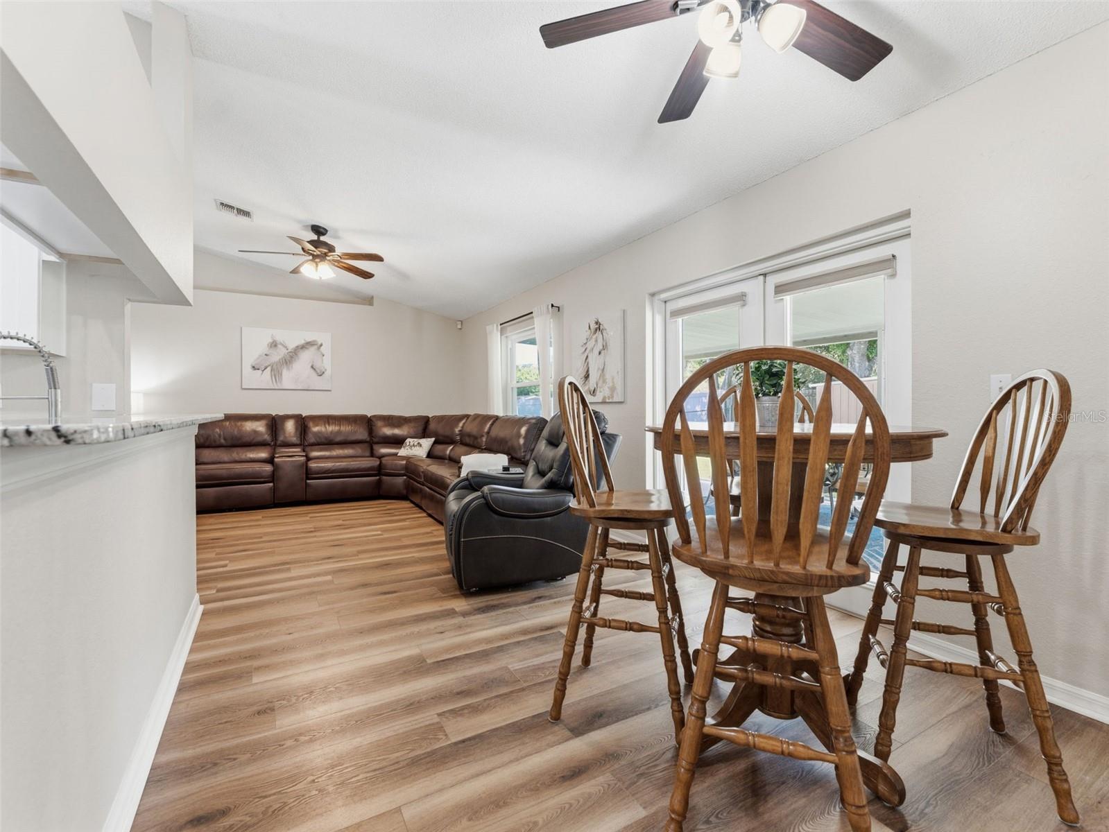 HIGHLAND CHASE - Residential