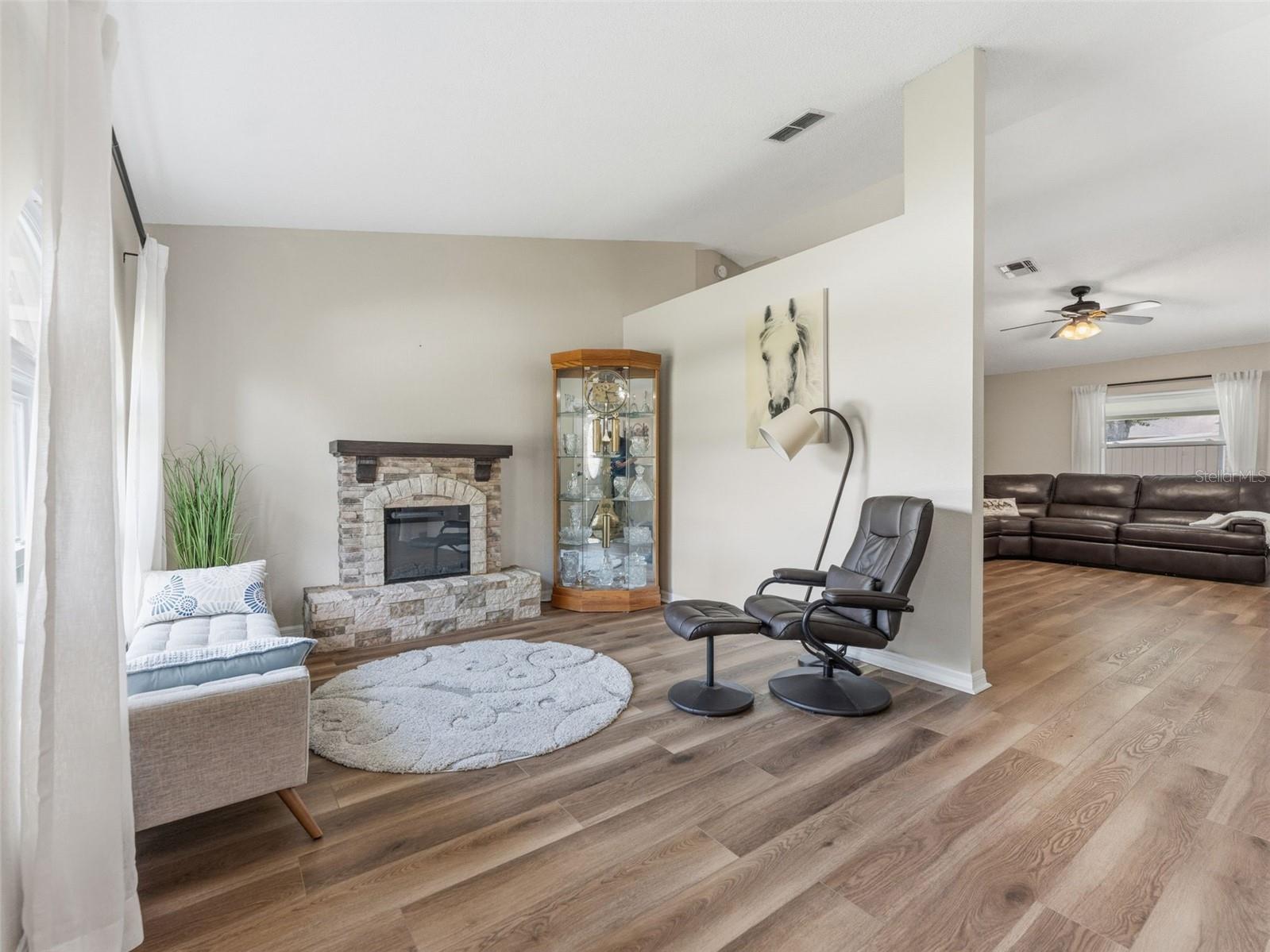 HIGHLAND CHASE - Residential