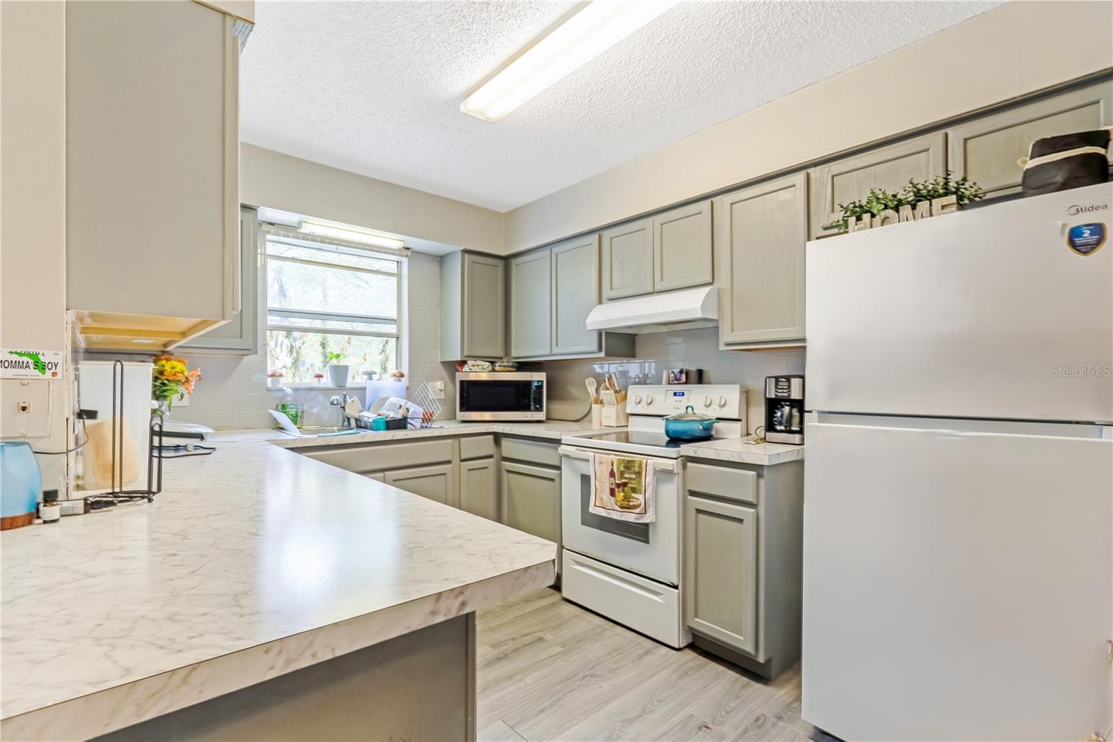 OAK GROVE - Residential Income