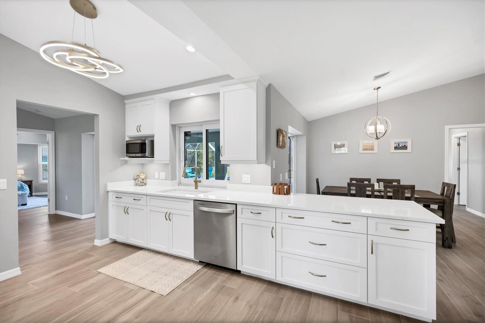 ROTONDA WEST BROADMOOR - Residential