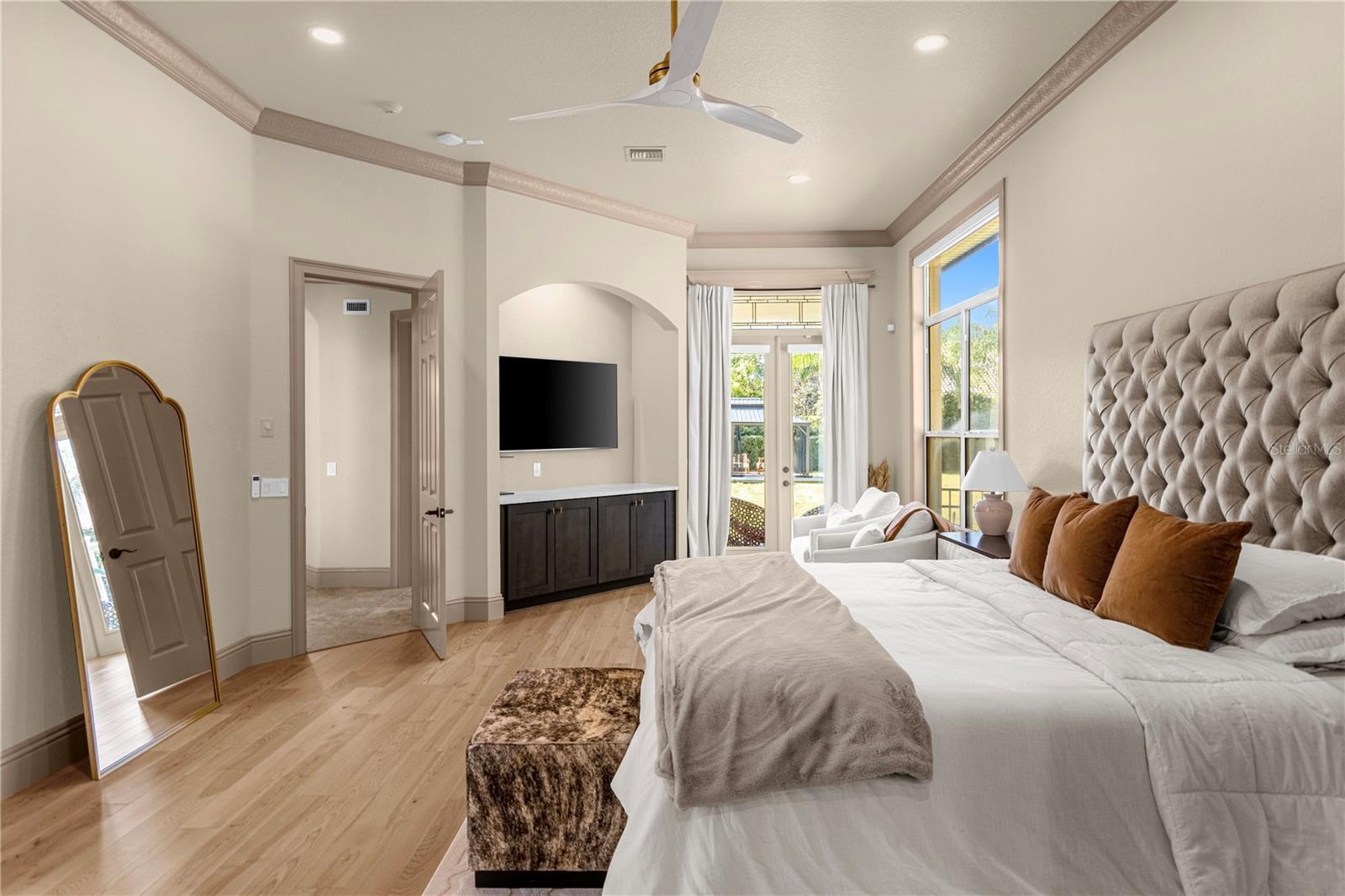 HEATHROW WOODS - Residential