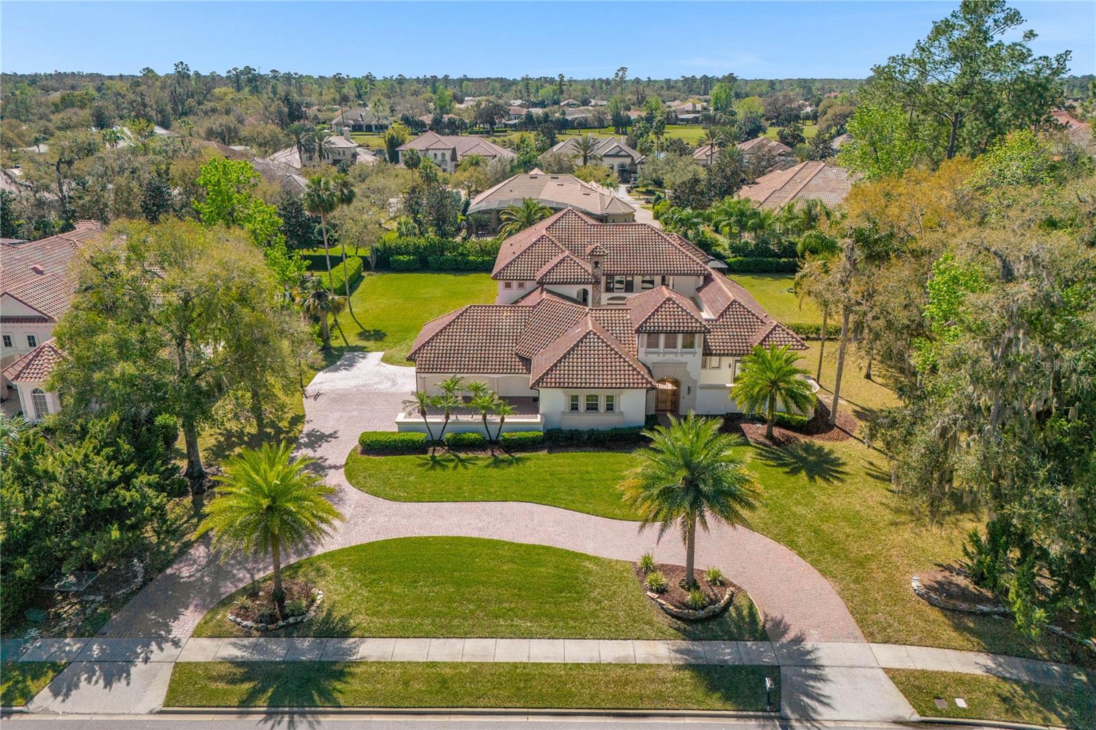 HEATHROW WOODS - Residential