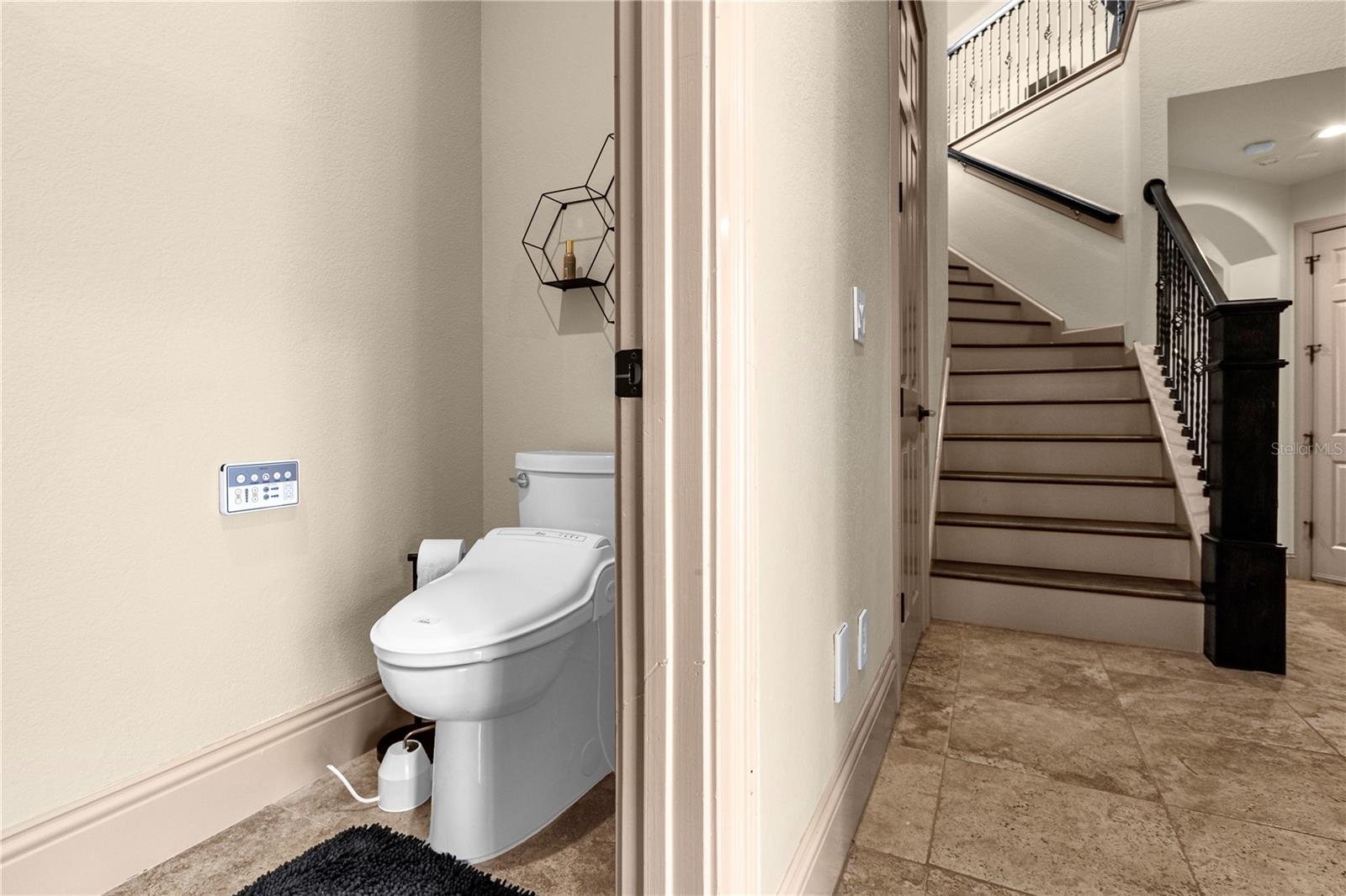 HEATHROW WOODS - Residential