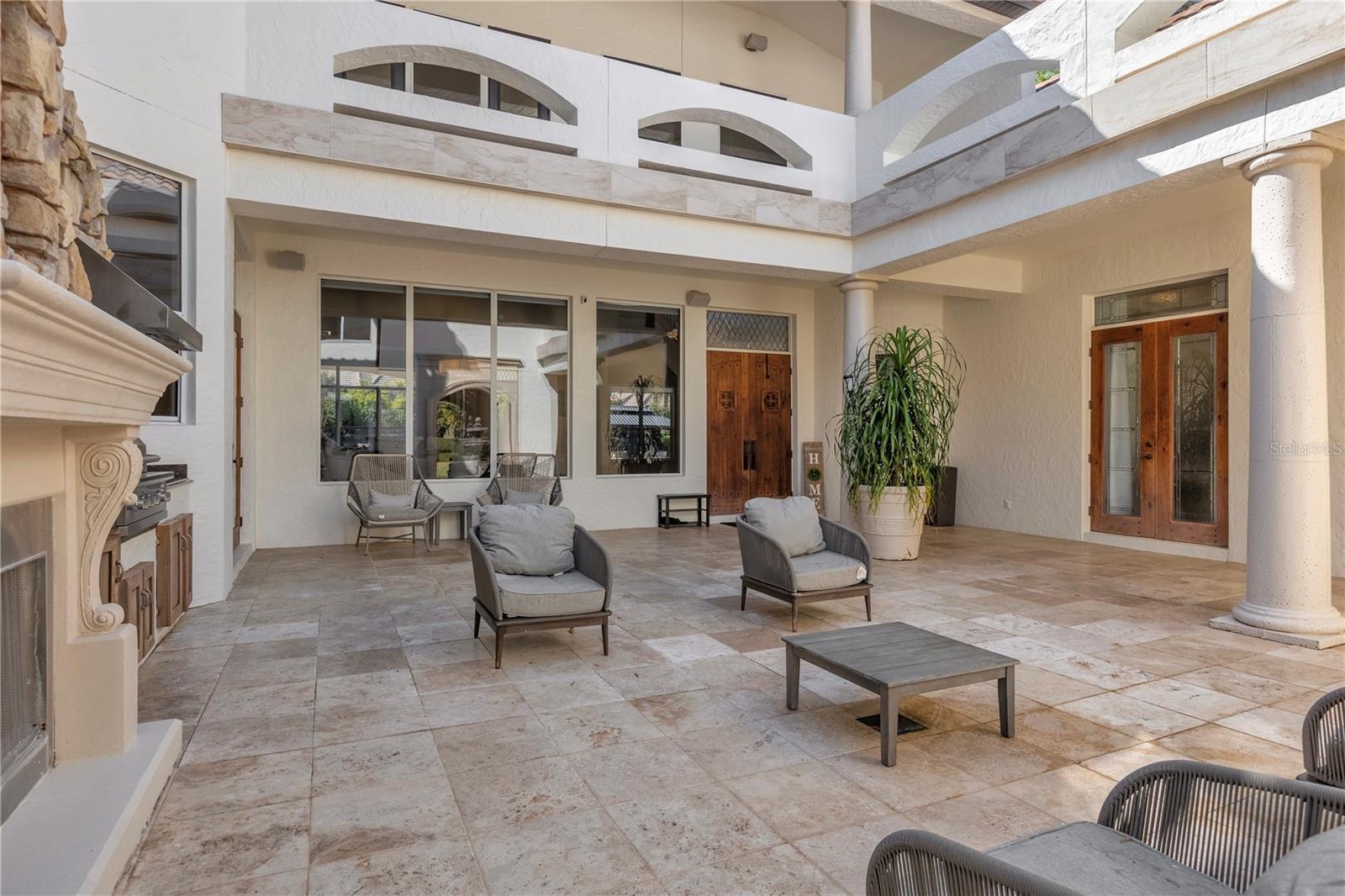 HEATHROW WOODS - Residential