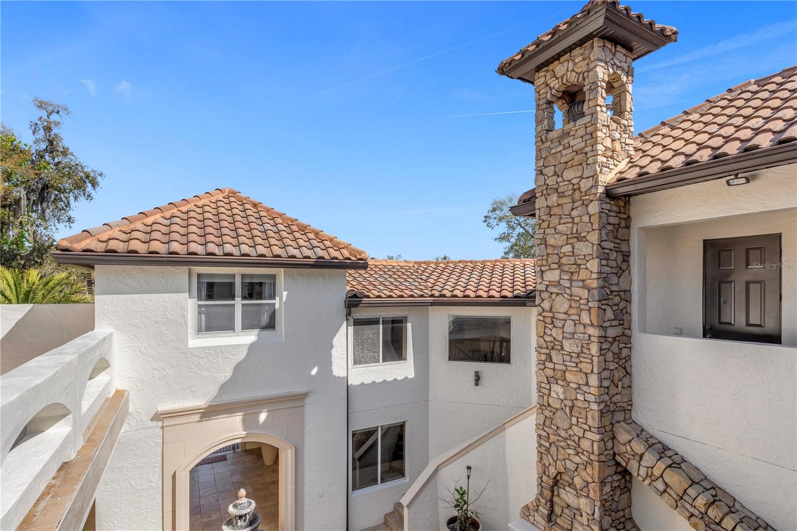 HEATHROW WOODS - Residential