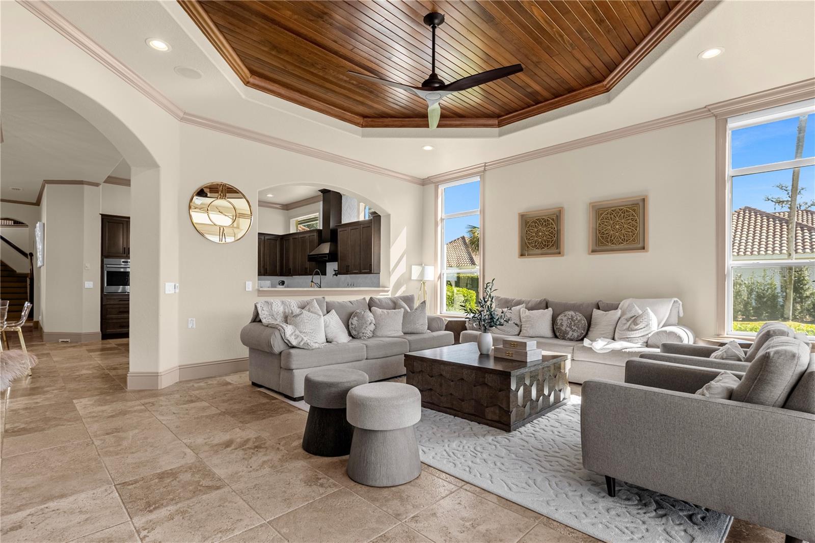 HEATHROW WOODS - Residential