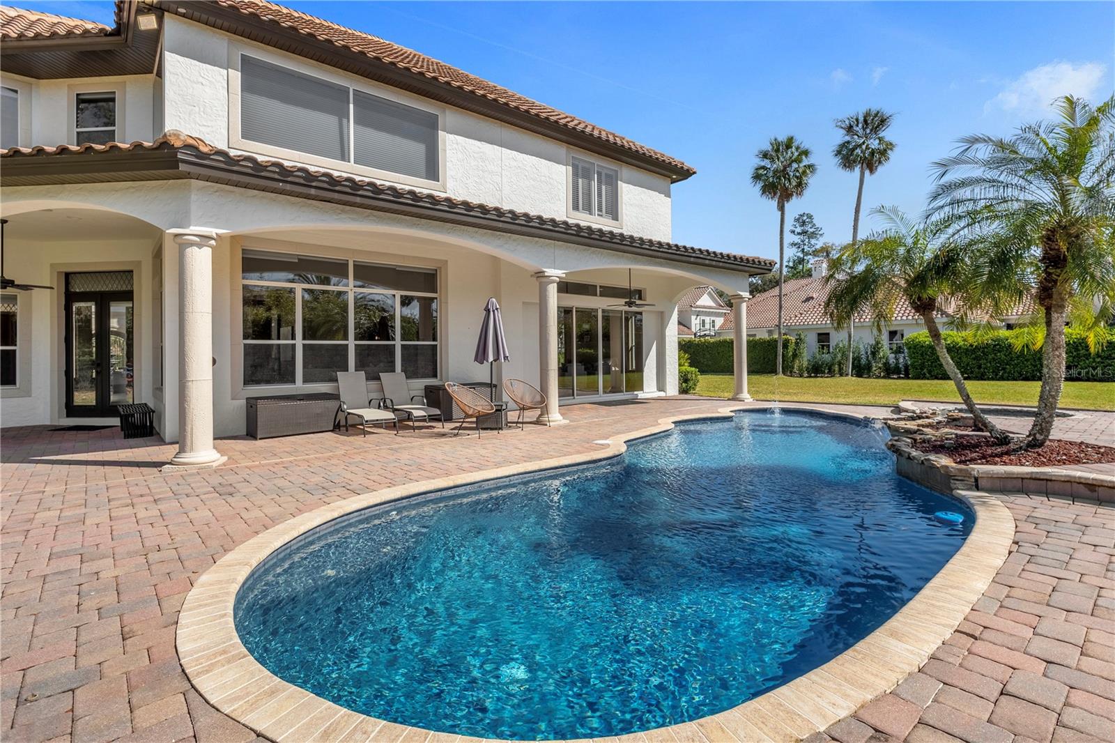 HEATHROW WOODS - Residential