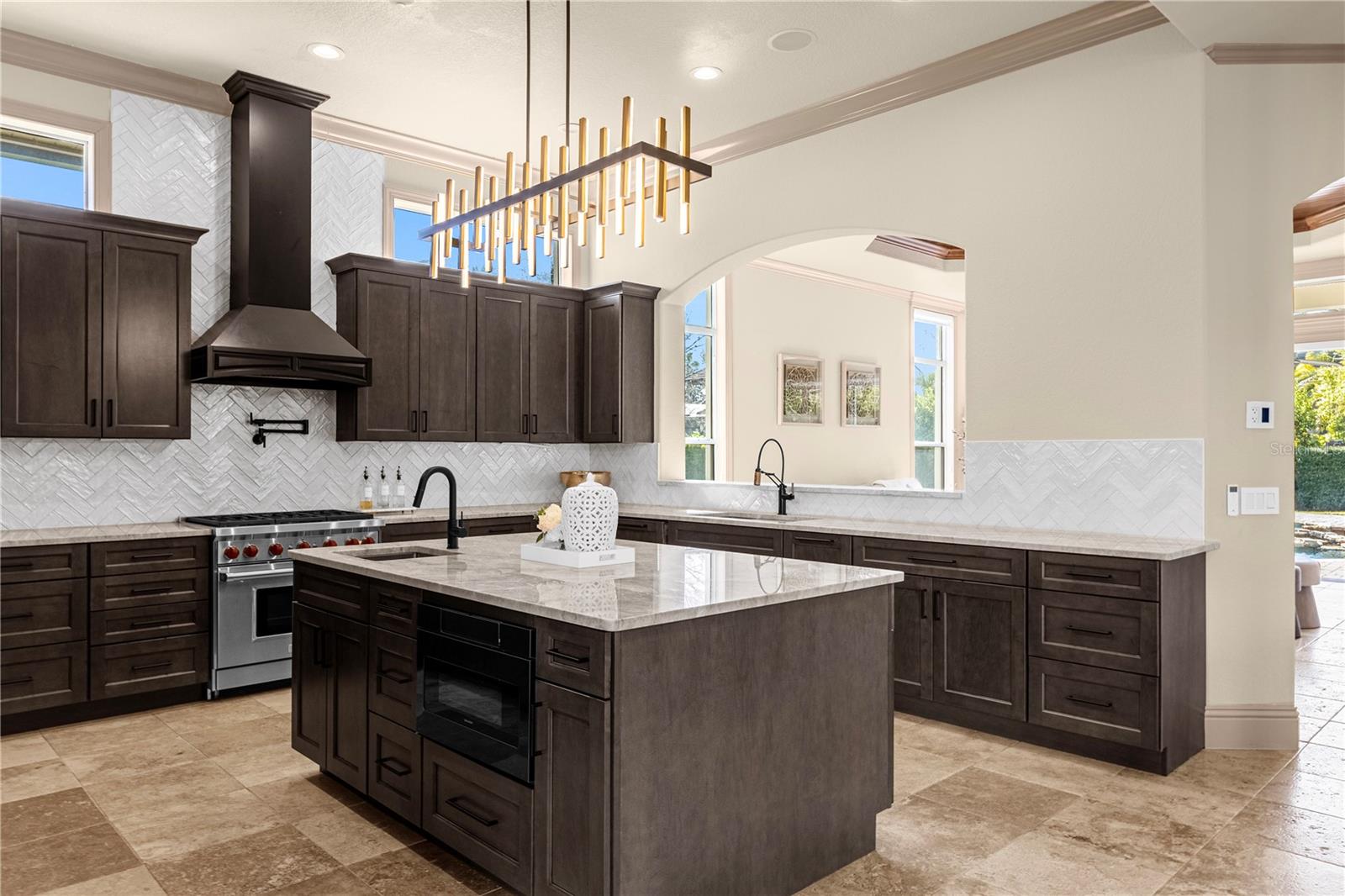 HEATHROW WOODS - Residential