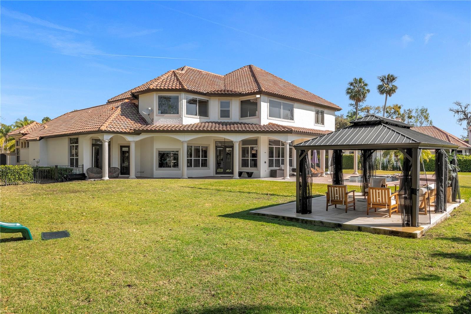 HEATHROW WOODS - Residential