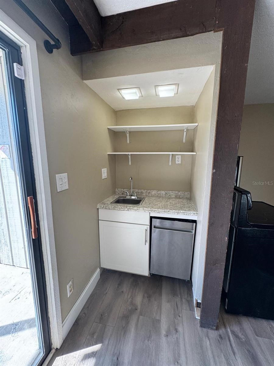 GRENELEFE CONDO BURN-WAY N UNIT 01 02 03 & 04 - Residential Lease