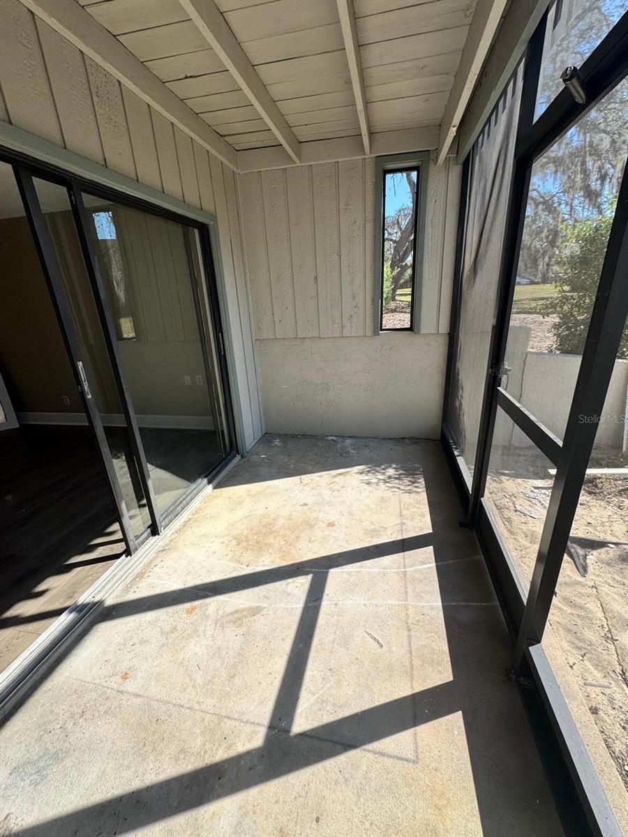 GRENELEFE CONDO BURN-WAY N UNIT 01 02 03 & 04 - Residential Lease