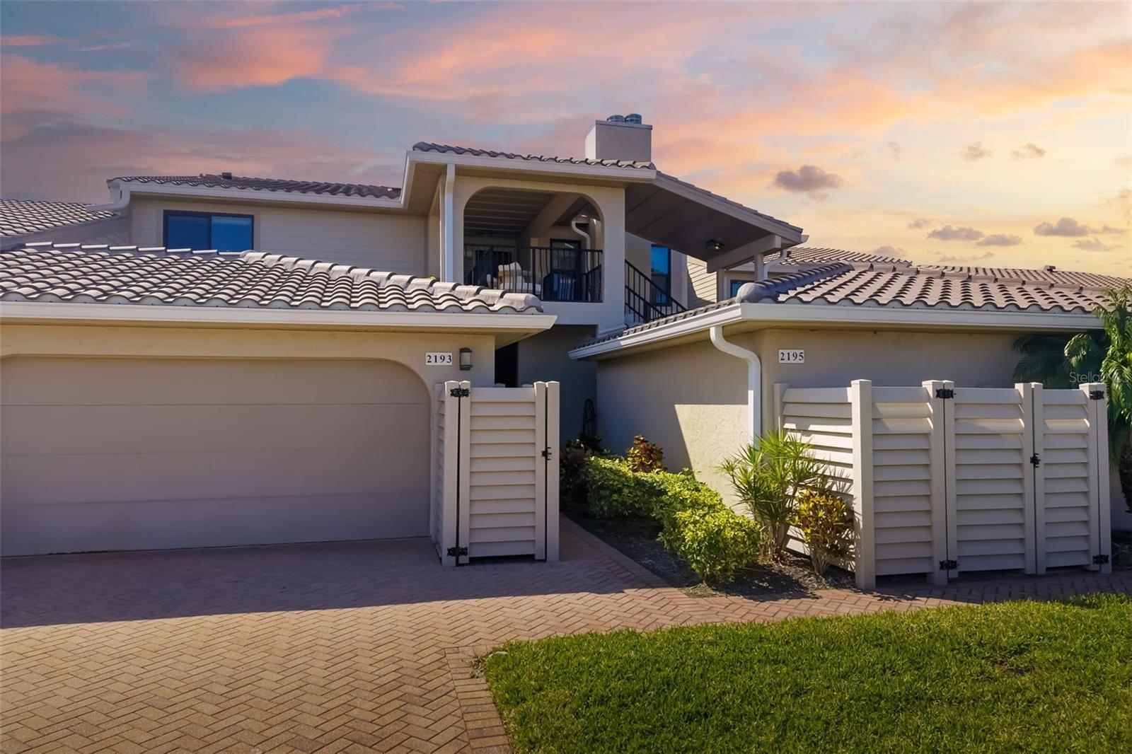 2195 HARBOURSIDE DRIVE 404